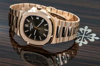 Thumbnail von Patek Philippe Nautilus 5711/1R | rare Cal. 26-330 | Full Set 2019 | Roségold