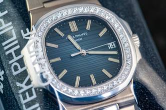 Thumbnail von Patek Philippe Nautilus rare Jumbo Nautilus | 5713/1G | Whitegold | Diamond Bezel | sealed