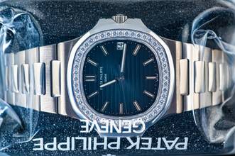 Thumbnail von Patek Philippe Nautilus rare Jumbo Nautilus | 5713/1G | Whitegold | Diamond Bezel | sealed