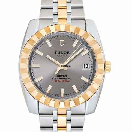  Tudor Classic 22013-62543-GRIDSTL - Classic Date Grey / Yellow gold toned steel Ø28.00 mm </h1> 