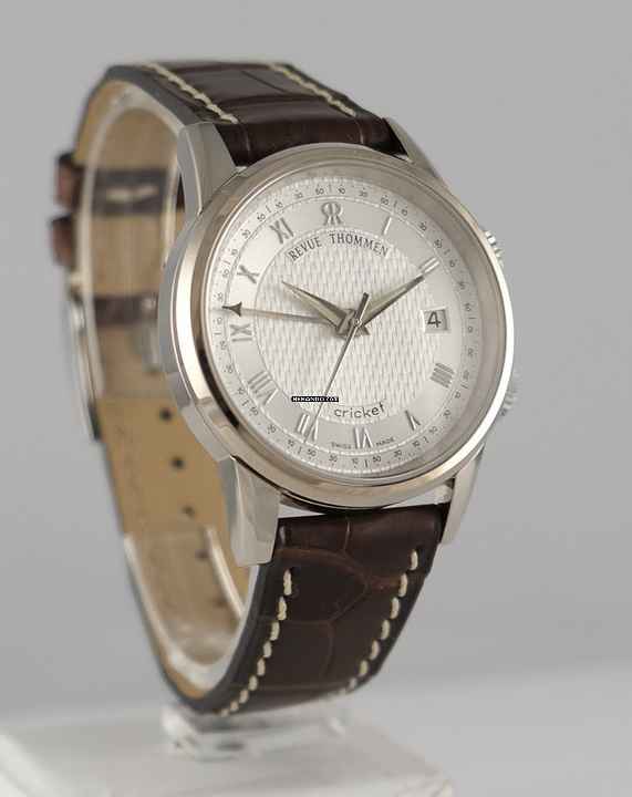  Revue Thommen Cricket nautical