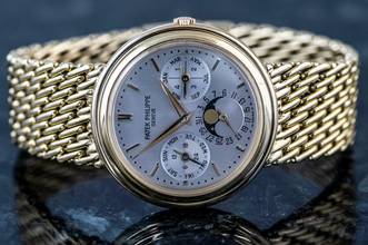 Thumbnail von Patek Philippe Perpetual Calendar Reference 3945J | 18k Yellowgold | 3940 with Gold Bracelet