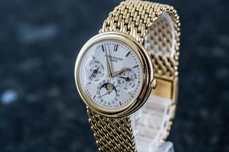 Thumbnail von Patek Philippe Perpetual Calendar Reference 3945J | 18k Yellowgold | 3940 with Gold Bracelet