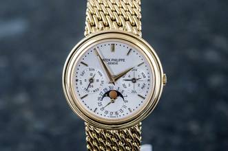 Thumbnail von Patek Philippe Perpetual Calendar Reference 3945J | 18k Yellowgold | 3940 with Gold Bracelet