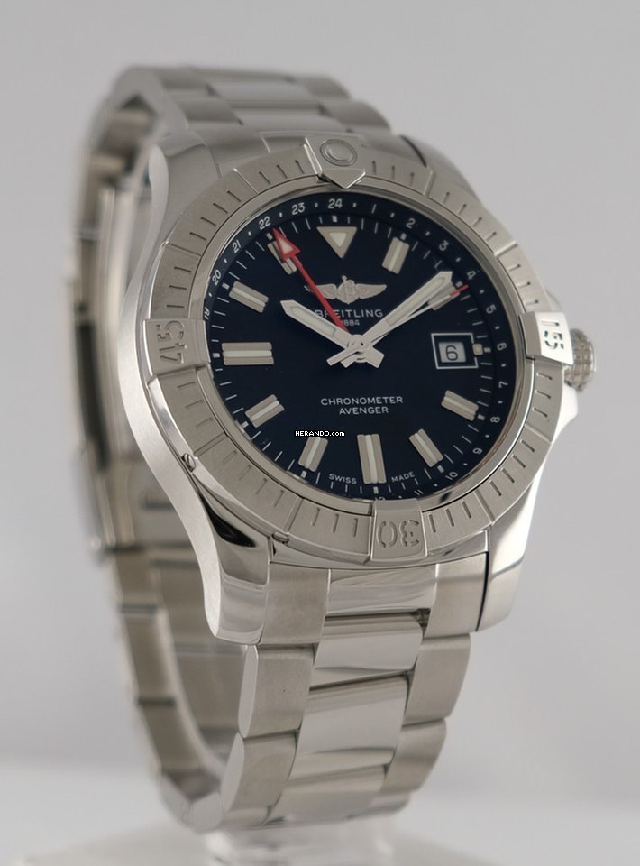  Breitling Avenger Automatic Gmt 43