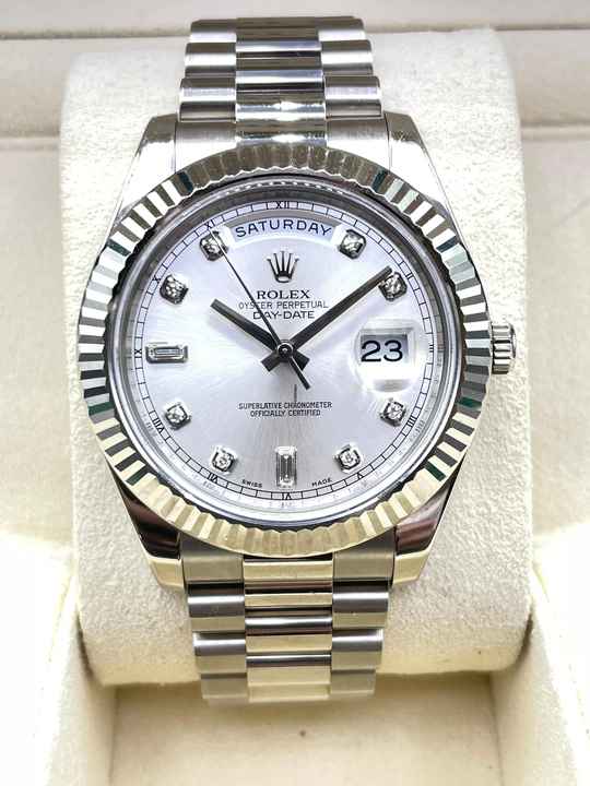  Rolex Day-Date II 41mm Whitegold 18Kt. Top Condition Original Baguette Diamond dial BOX&PAPERS 