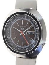 Thumbnail von Seiko 5 Sports Gents automatic Wristwatch Sports 5 Saucer / UFO </h1>