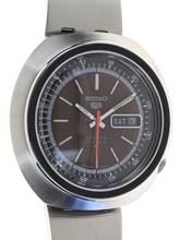 Thumbnail von Seiko 5 Sports Gents automatic Wristwatch Sports 5 Saucer / UFO </h1>