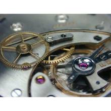 Thumbnail von Eterna Herrenarmbanduhr mit dem Charme der 40er Jahre