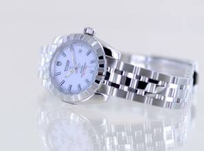 Thumbnail von Tudor Classic Date 28mm Lady White Dial Stahl selten Neu ungetragen