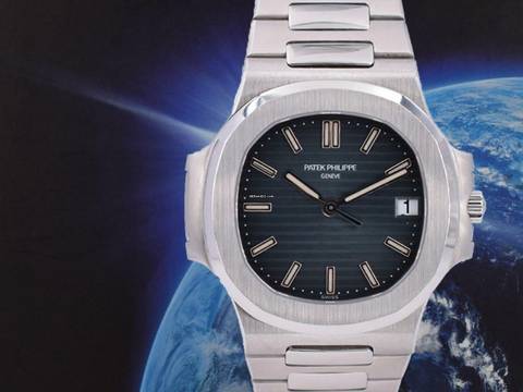  Patek Philippe Nautilus 5800/1a-001 Very Rare Full Set  