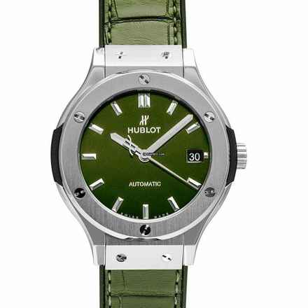  Hublot Classic Fusion 565.NX.8970.LR - Classic Fusion Automatic Green Dial Titanium Men's Watch </h1> 