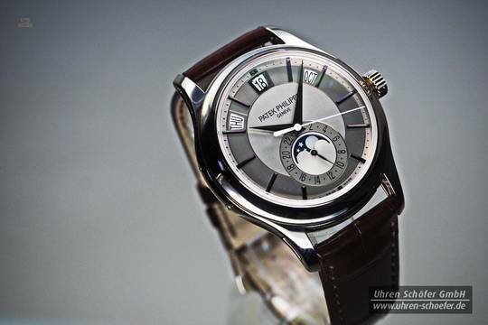 Patek Philippe Jahreskalender & Mondphasen in Weißgold