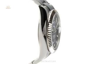 Thumbnail von Rolex Sky-Dweller