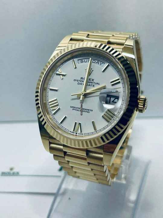 Rolex Day-Date 40 White/Romans - 05/2022 