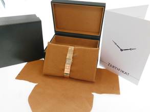 Thumbnail von Patek Philippe Damenuhr massiv 18 Karat Gelbgold Handaufzug sehr selten