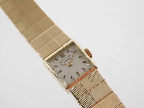  Patek Philippe Damenuhr massiv 18 Karat Gelbgold Handaufzug sehr selten 