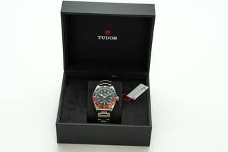 Thumbnail von Tudor Black Bay GMT 79830RB </h1>