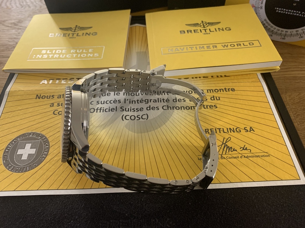 Thumbnail von Breitling Navitimer World