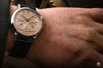 Thumbnail von Benzinger GAP 1 „Salomon“ mit eigenem Manufakturkaliber handguillochiert