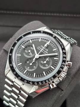  Omega Speedmaster Professional Moonwatch Co-Axial 42mm 310.30.42.50.01.002 Sapphire Unworn/New Condition 2-2026 