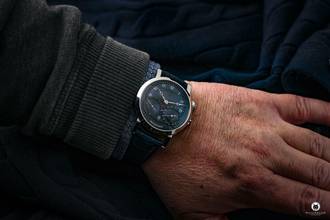 Thumbnail von Benzinger GAP 1 Deep Blue mit eigenem Manufakturkaliber handguillochiert