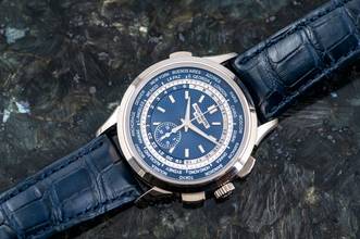 Thumbnail von Patek Philippe World Time Chronograph 5930G-001 | Full Set 2018 | Whitegold