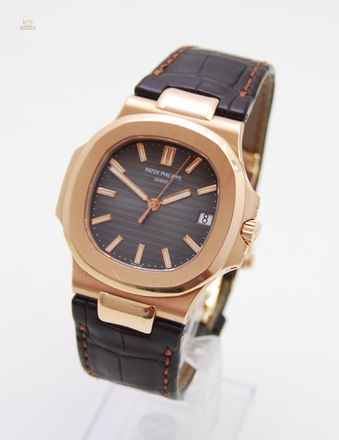 Patek Philippe 5711R Nautilus 750 Rosegold Papiere aus 2008