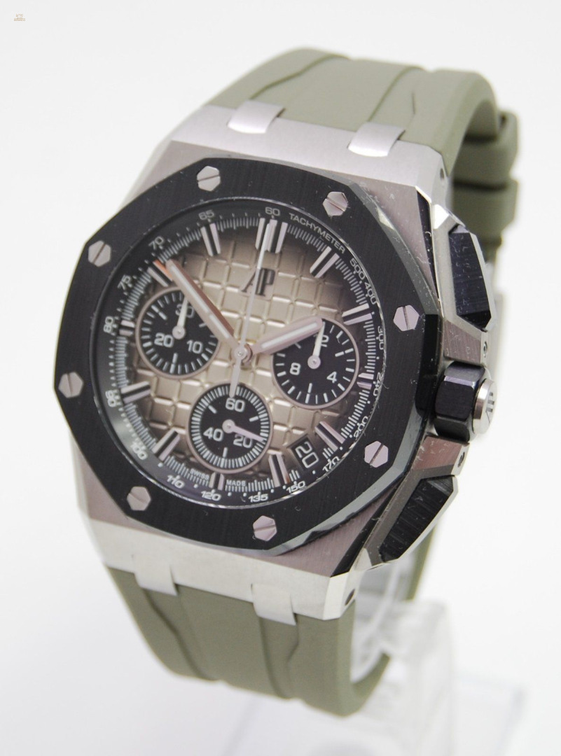 Audemars Piguet Royal Oak Offshore Chrono NEU Box & Papiere 2022