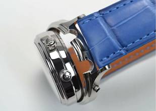 Thumbnail von Alexander Shorokhoff Swan Lake Wecker Blue