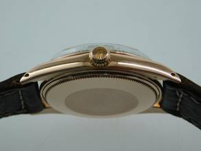 Thumbnail von Rolex Oyster Perpetual Date 18 Karat Rosegold Date 34 mm Herrenuhr mit Caliber 1570 im TOP Zustand v 1967 </h1>