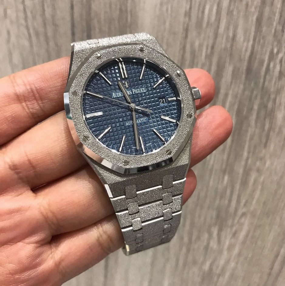 Audemars Piguet [LIMITED 200 PIECE] Royal Oak Frosted White Gold 15410BC 41mm Watch 
