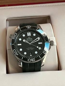 Omega Seamaster Grün neu 4/2023 Fullset