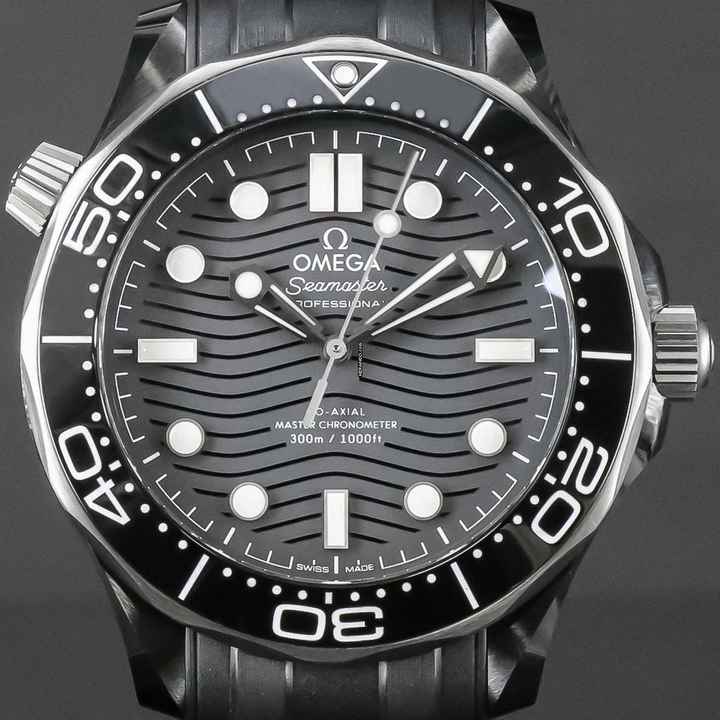  Omega Seamaster Diver 300 M 210.92.44.20.01.001  