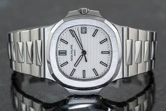 Thumbnail von Patek Philippe Nautilus 5711/1A-011 | rare Caliber 26-330 | German Full Set 2019 | white dial | Steel