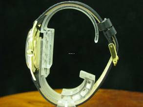 Thumbnail von Universal Genève 18kt 750 Gold Handaufzug Herrenuhr / Gn 1751xxx / Kaliber 332 </h1>