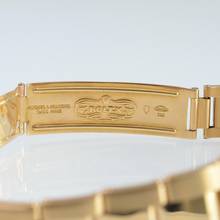 Thumbnail von Rolex Oyster Perpetual 31 6751 Midsize 31MM white dial yellow gold 18KT 1974's </h1>