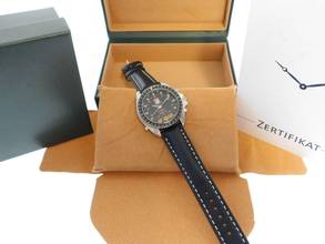 Thumbnail von Breitling Pluton Navitimer Pluton Sardinia Cup limited Ed schwarzes Blatt 42 mm im sehr schönen Zustand