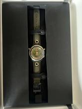 Thumbnail von Singer Reimagined Track 1 Emirates Edition </h1>