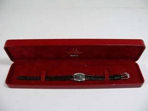 Thumbnail von Omega Genève 18kt 750 Weißgold Handaufzug Damenuhr + Diamant Besatz Kaliber 484 </h1>