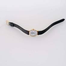 Thumbnail von Longines La Grande Classique L41916110 - La Grande Quartz White Dial 18kt Yellow Gold Ladies Watch </h1>