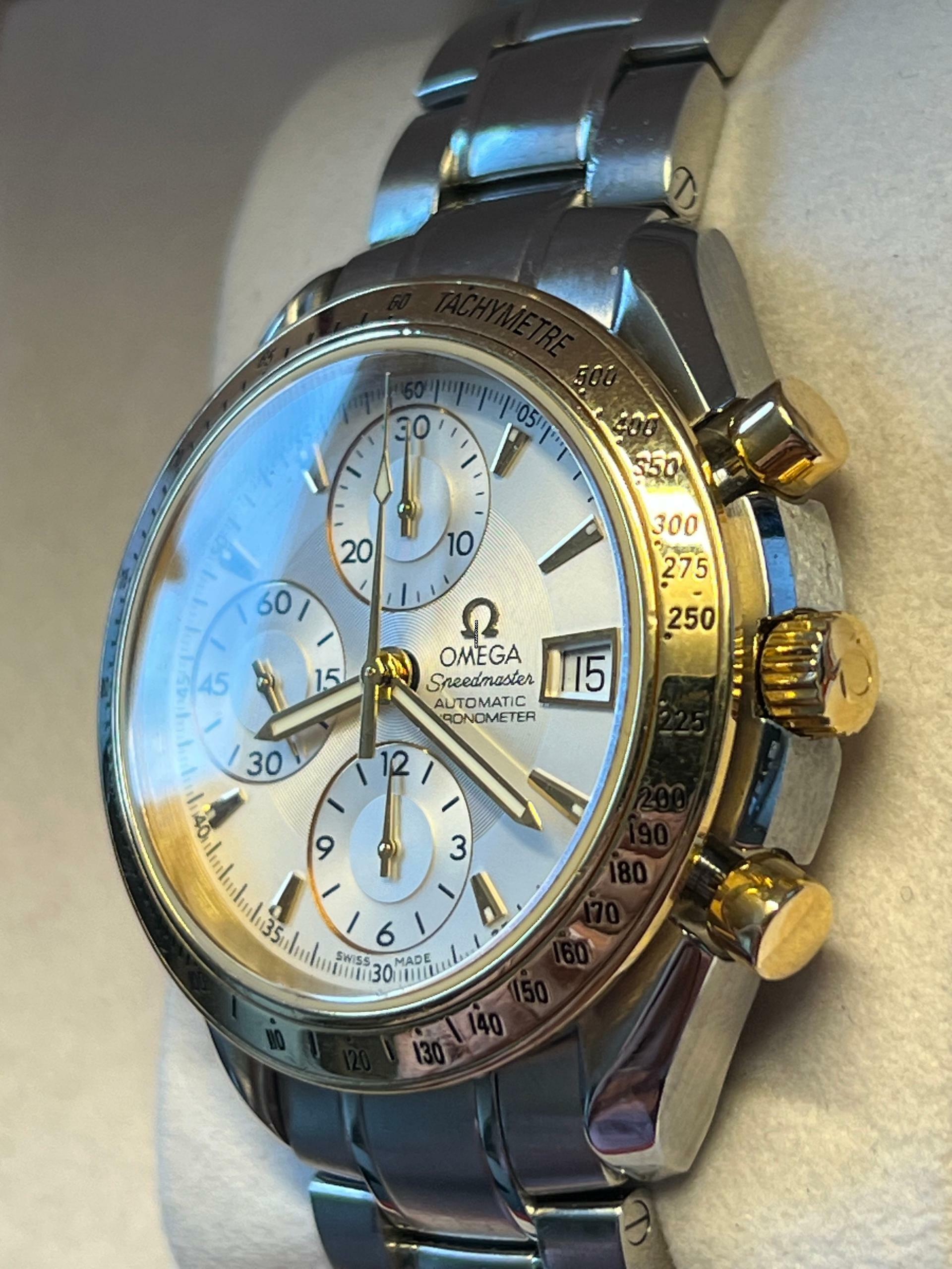 Thumbnail von Omega Speedmaster Date 323.21.40.40.02.001
