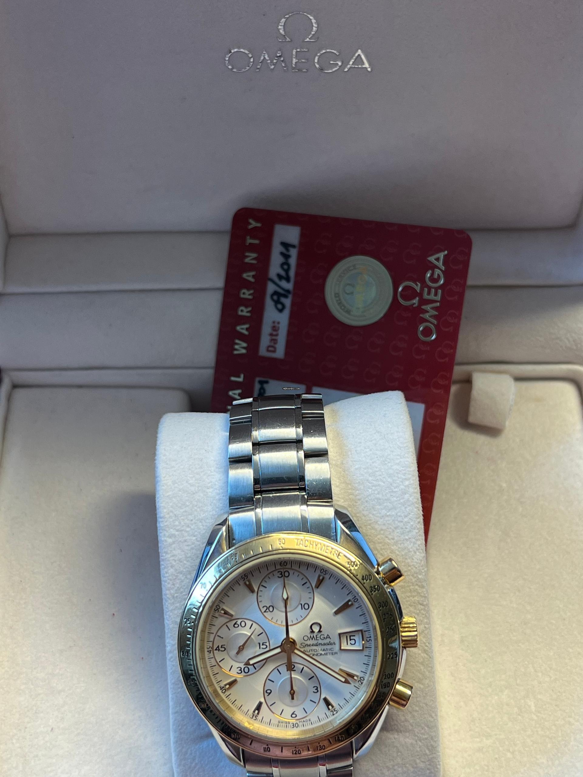 Thumbnail von Omega Speedmaster Date 323.21.40.40.02.001