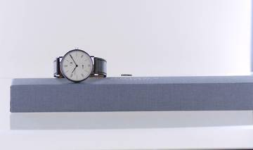 Thumbnail von NOMOS Tangente Gangreserve Datum schwarze Gangreserve 35 Peseux Cream Dial rar </h1>
