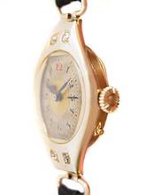 Thumbnail von Swiss Ladies Wristwatch Tonneau </h1>