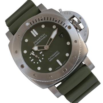  Panerai Luminor Submersible PAM01055 Verde Militare Limited Full Set 2020’s </h1> 