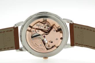 Thumbnail von Omega Automatic Jumbo Ref. 2481-1 18K Rose Gold Bezel Honeycomb Dial Tear Drop Lugs