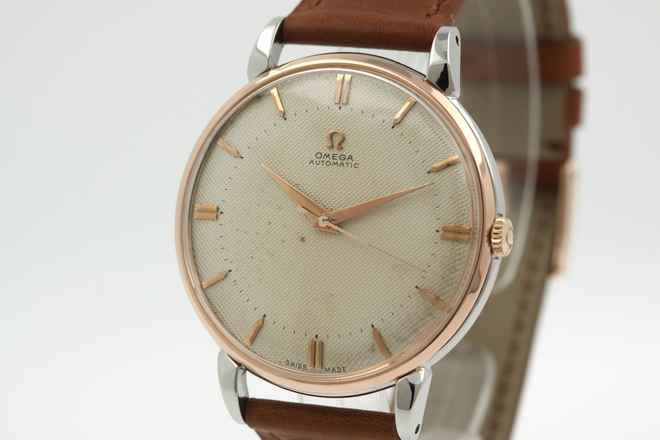  Omega Automatic Jumbo Ref. 2481-1 18K Rose Gold Bezel Honeycomb Dial Tear Drop Lugs 