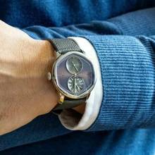 Thumbnail von Louis Erard Excellence Prelaunch Le Régulateur Louis Erard x Cédric Johner mauve