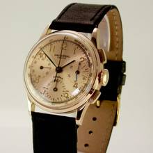 Thumbnail von Universal Genève 18k Rose Gold Chronograph </h1>